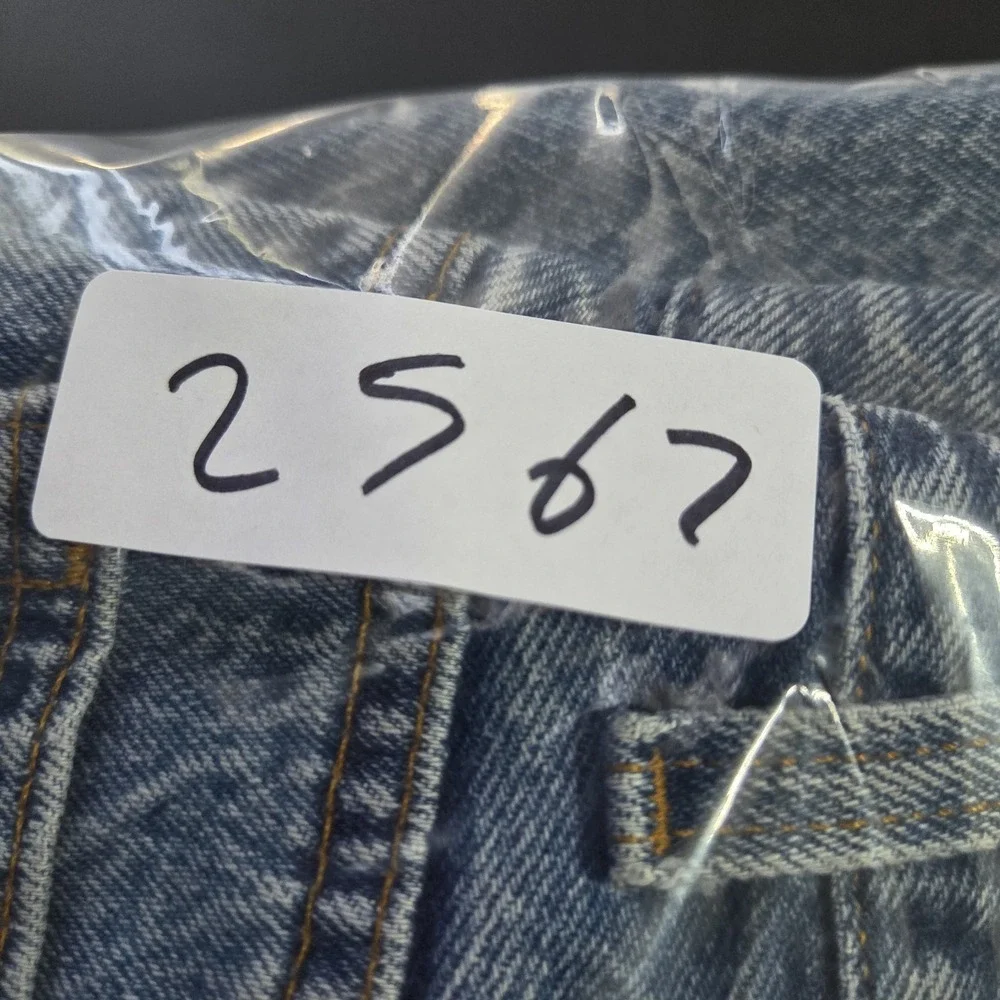 Vintage 1980s Levi's 501 Size 34x27 Button Fly USA Made‎ Distressed Faded